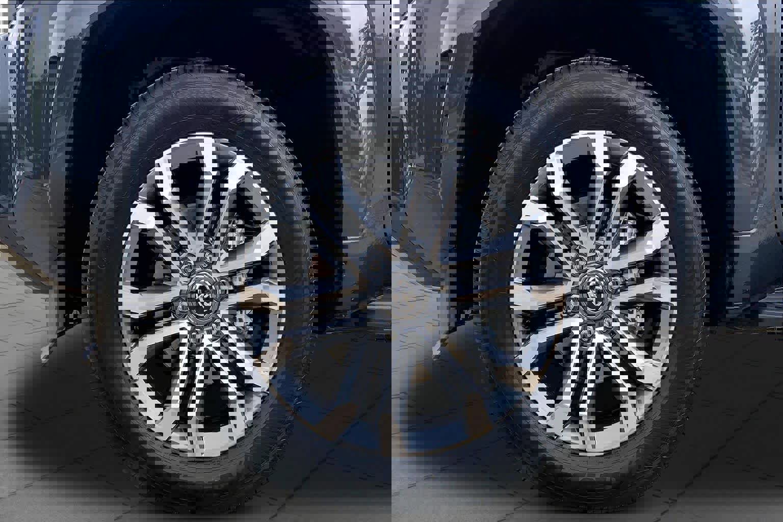 Used 2026 Toyota 4Runner Limited AWD/4WD image 11