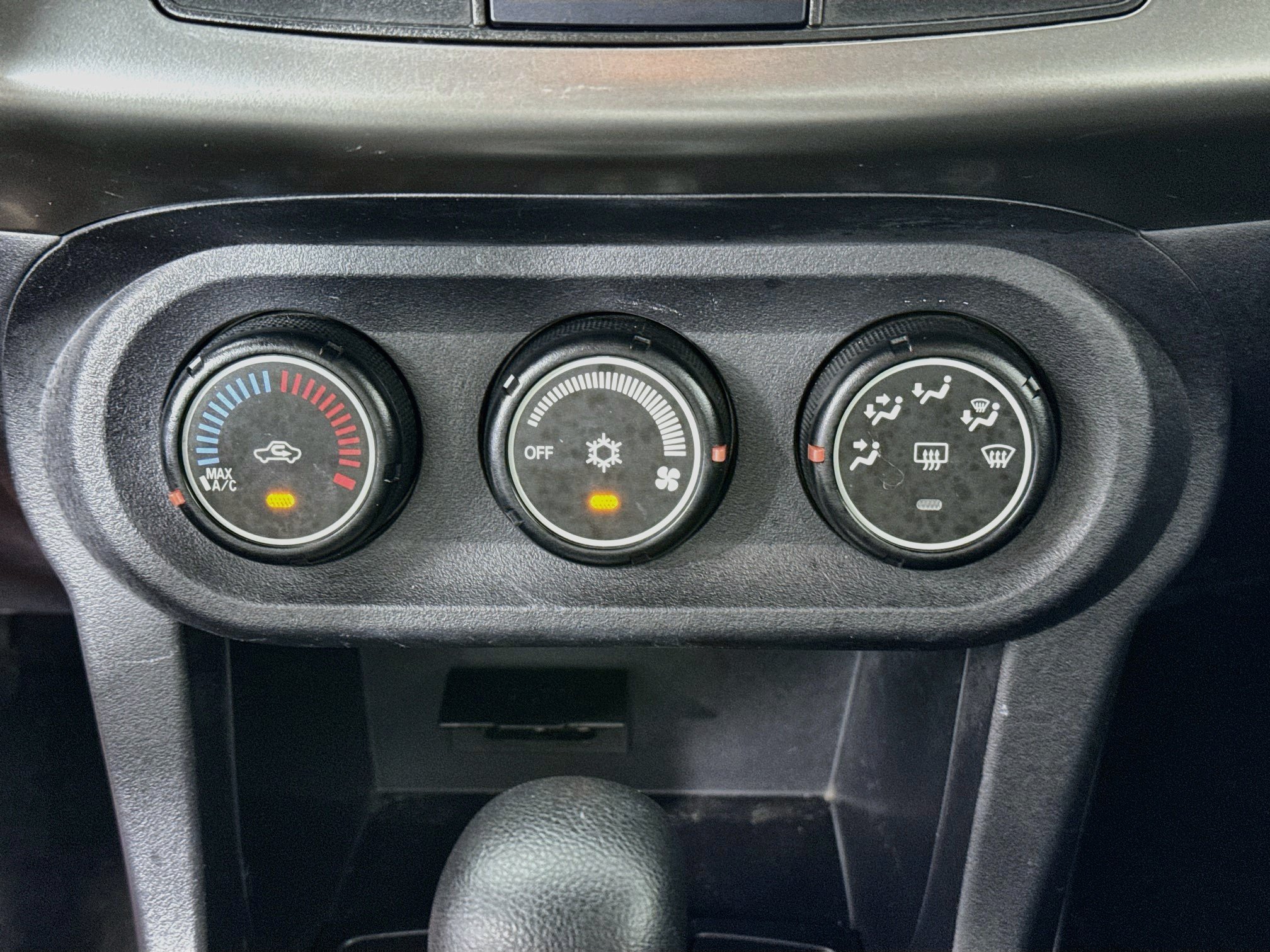 Used 2015 Mitsubishi Lancer ES FWD image 14