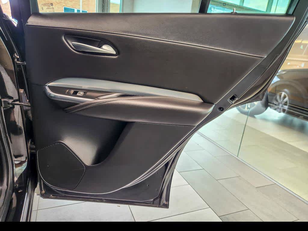 Used 2021 Cadillac XT4 Premium Luxury w/ Cold Weather Package AWD/4WD image 24