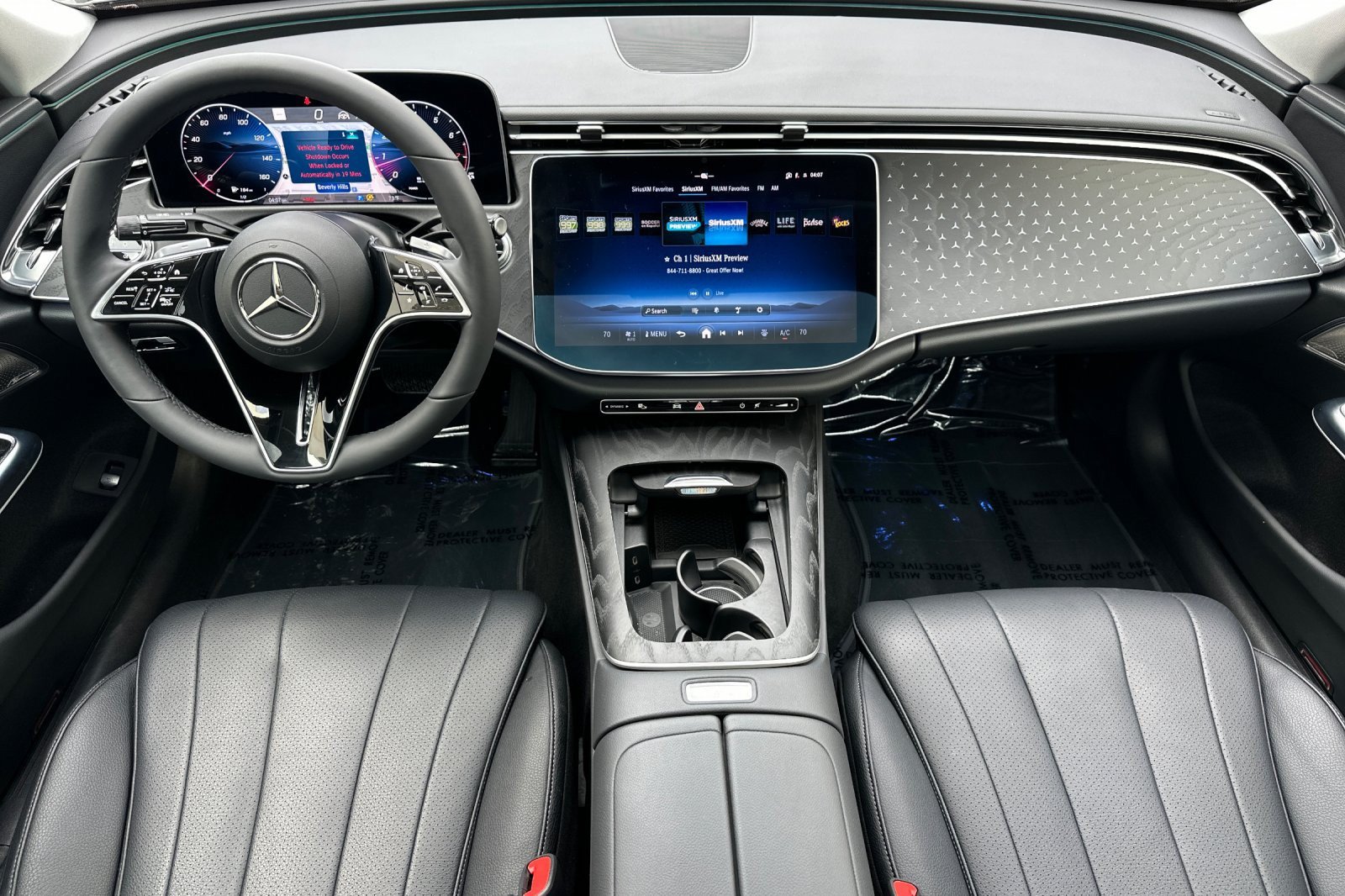 Used 2024 Mercedes-Benz E 350 4MATIC Sedan image 12