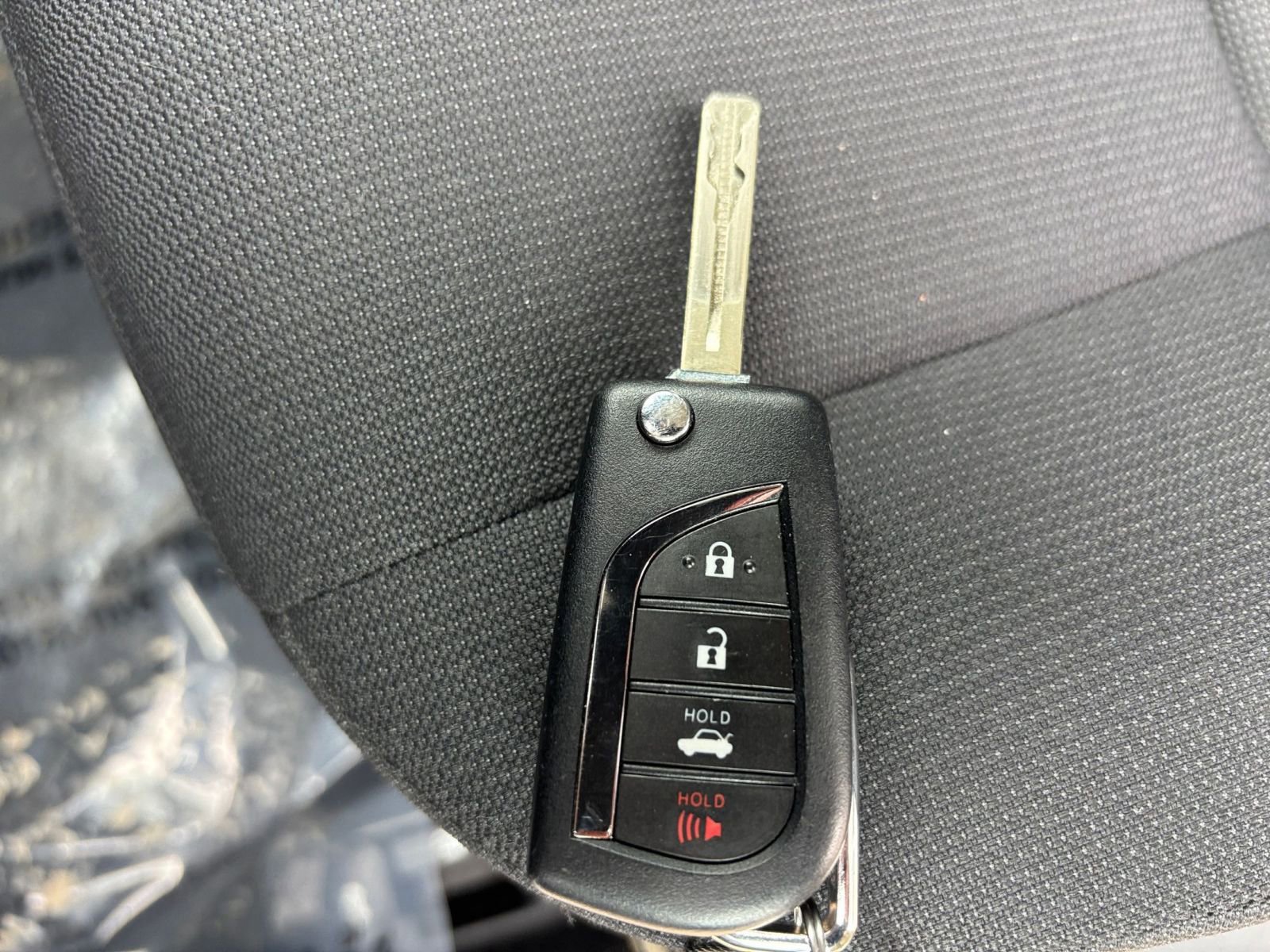 Used 2025 Toyota Corolla LE image 22