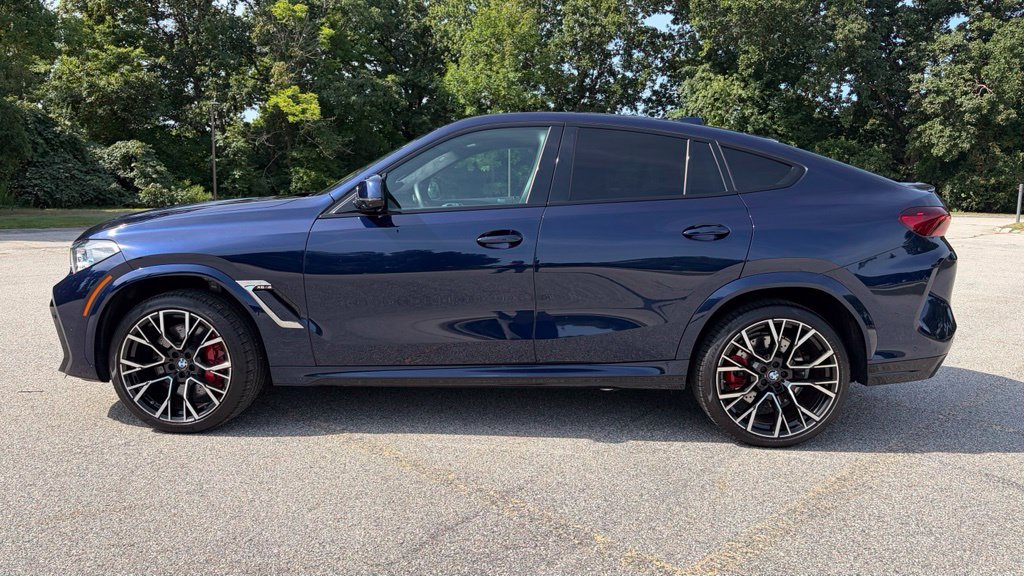 Certified 2022 BMW X6 M w/ Executive Package AWD/4WD image 2
