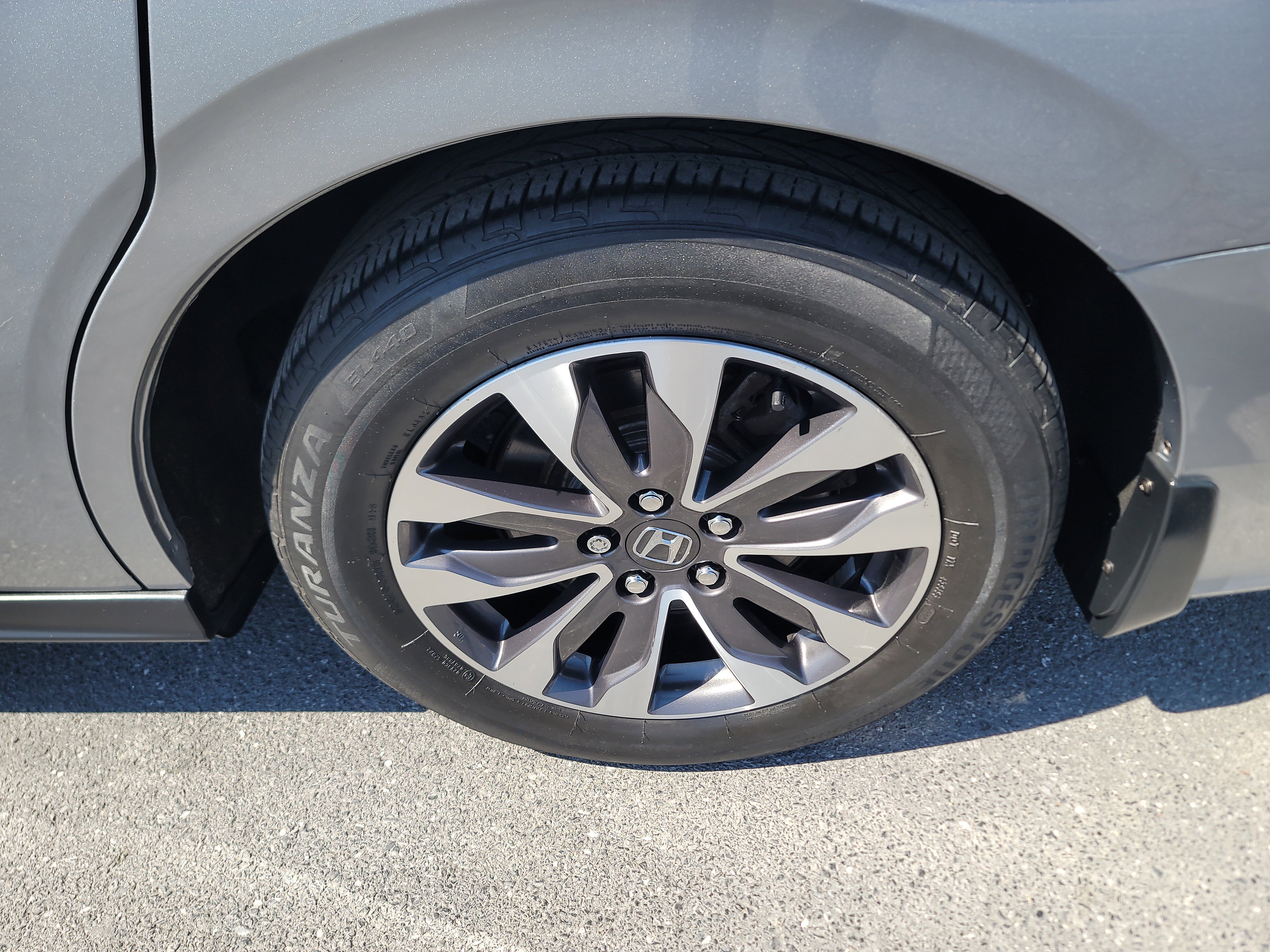 Used 2023 Honda Odyssey EX-L image 9