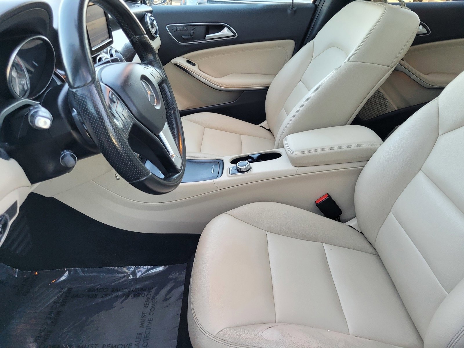 Used 2015 Mercedes-Benz GLA 250 4MATIC image 21