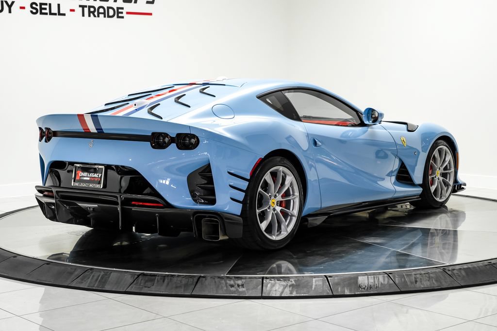 Used 2023 Ferrari 812 Competizione RWD image 9