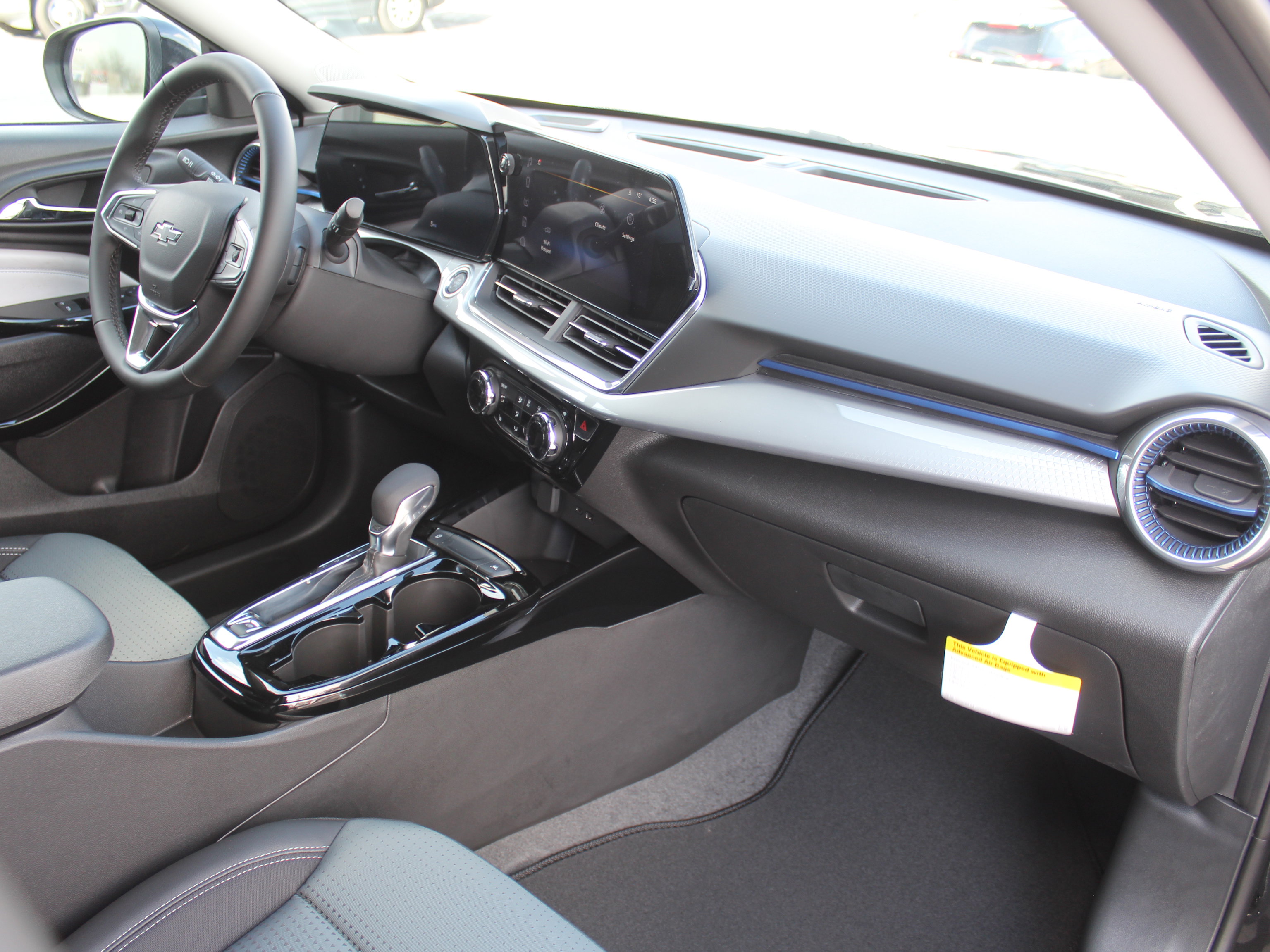 New 2026 Chevrolet Trax LT w/ Driver Confidence Package FWD image 14