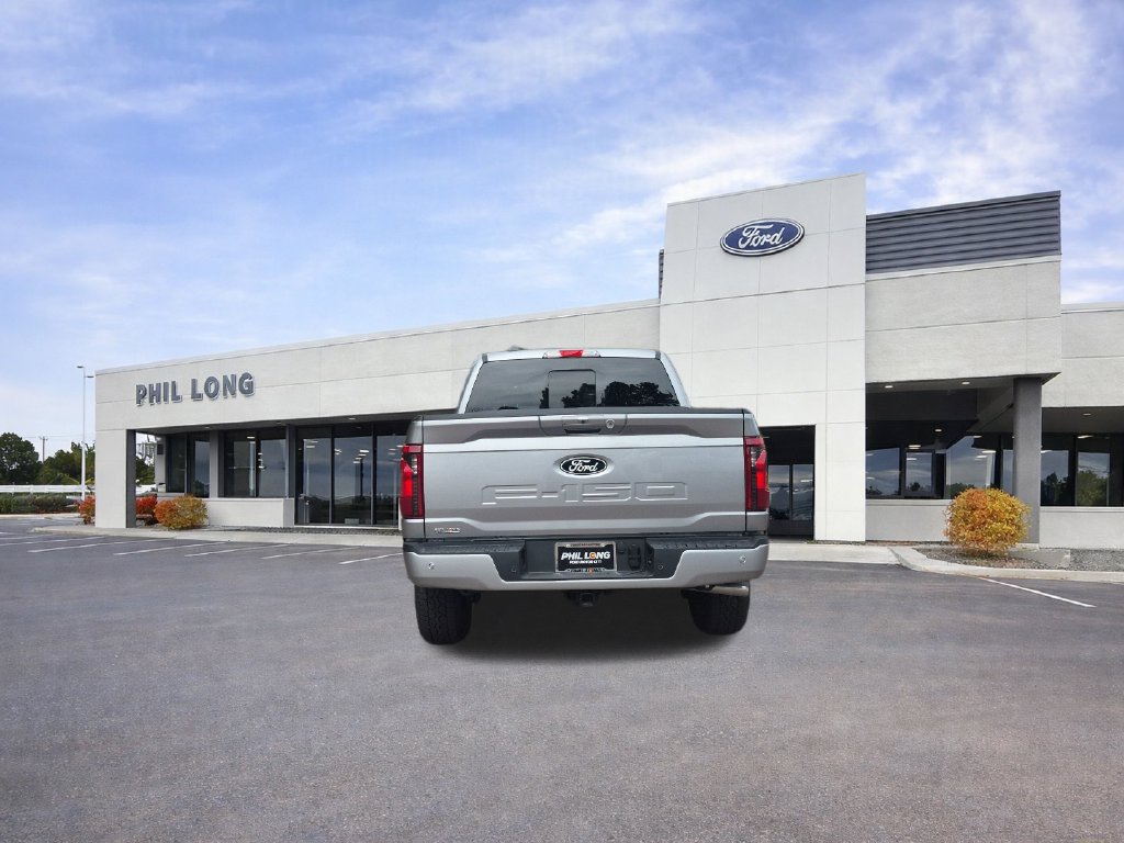 New 2026 Ford F150 XLT w/ Equipment Group 302A MID AWD/4WD image 4