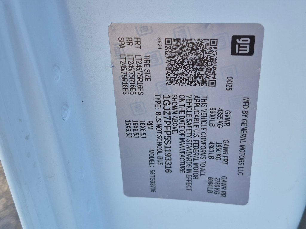Used 2025 GMC Savana 3500 LT w/ LT Preferred Equipment Group RWD image 29
