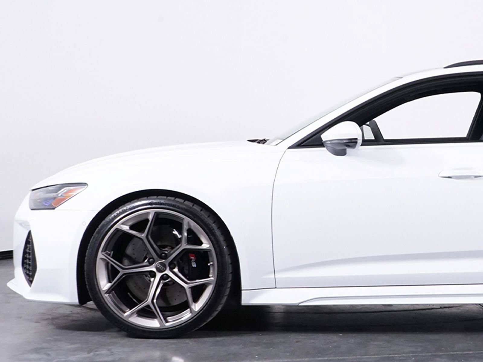 Used 2025 Audi RS 6 performance image 11