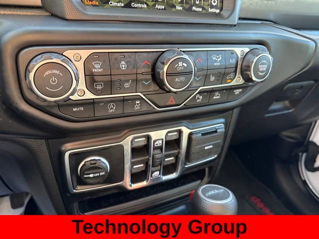 Used 2021 Jeep Gladiator Willys image 20