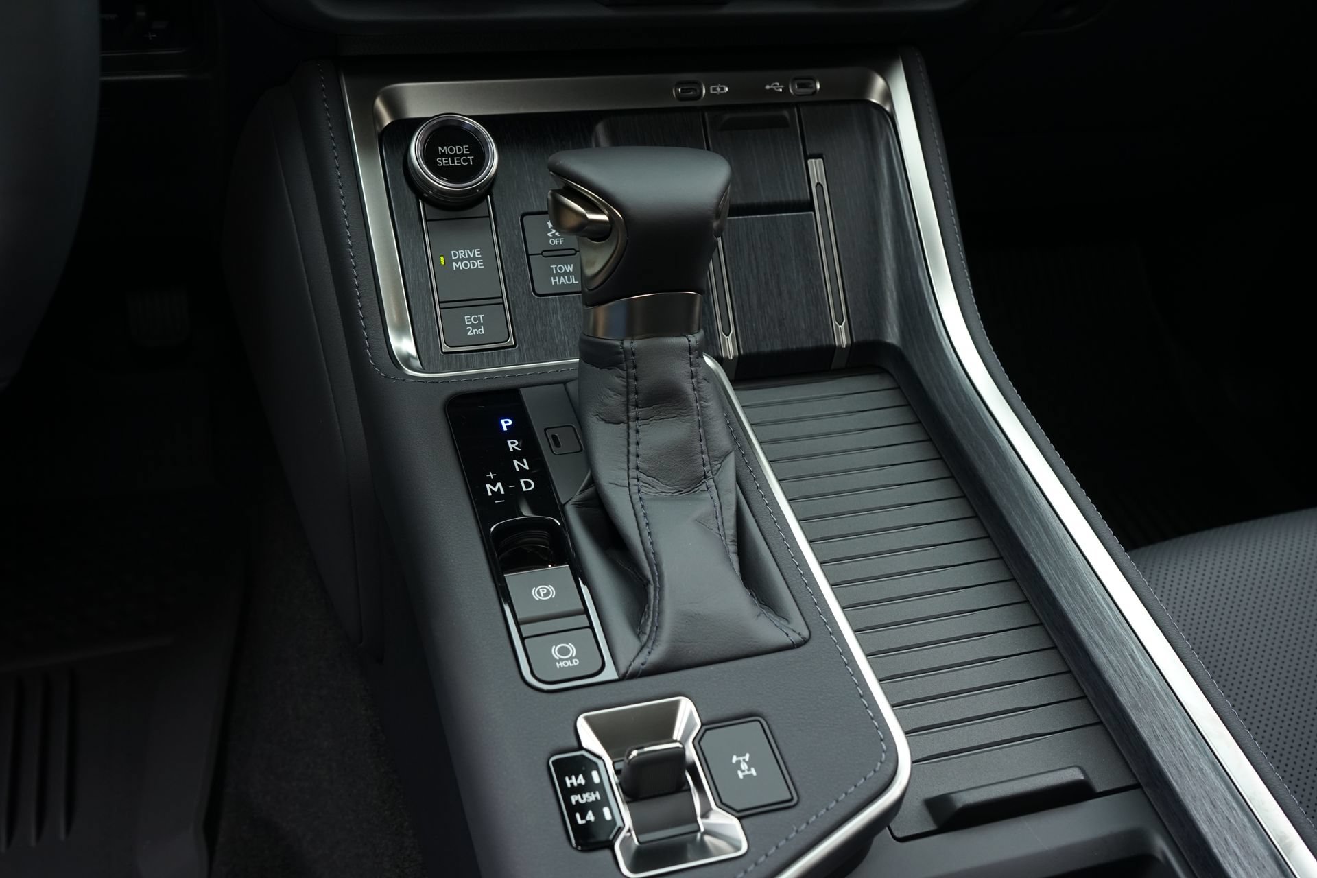 Used 2026 Lexus GX 550 AWD/4WD image 16