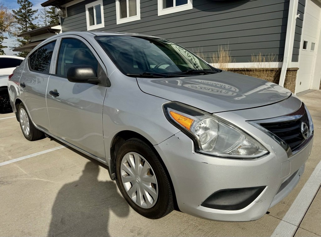 Used 2015 Nissan Versa S Plus image 2