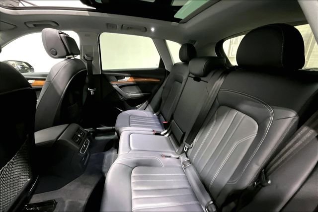 Used 2023 Audi Q5 2.0T Premium w/ Convenience Package image 27