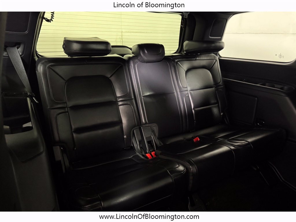 Used 2023 Lincoln Navigator Reserve AWD/4WD image 16