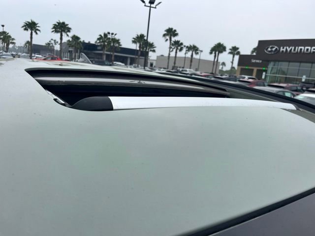 Certified 2024 Hyundai Santa Cruz Limited AWD/4WD image 8