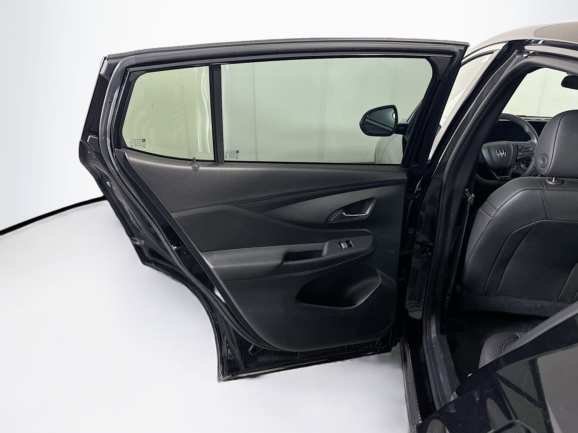 Used 2025 Buick Envista Preferred FWD image 24