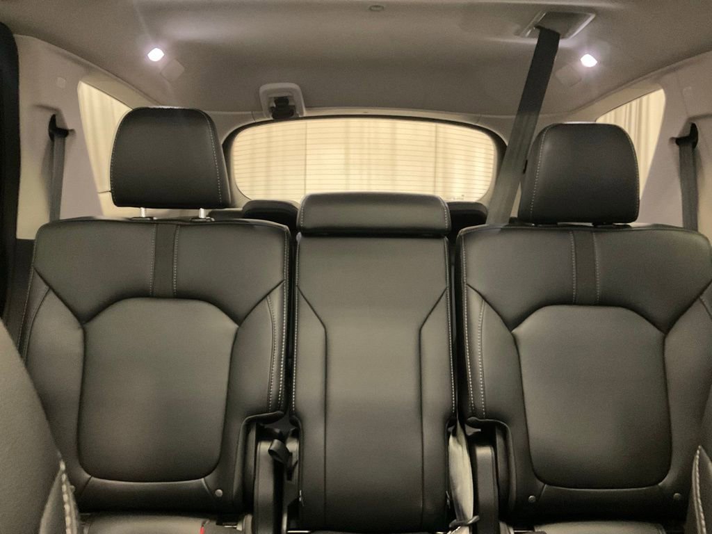 Used 2023 Honda Pilot Touring image 30