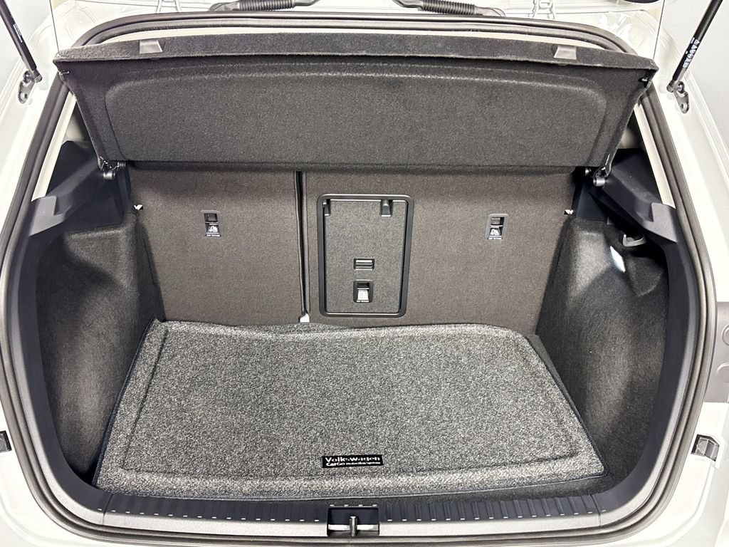 New 2026 Volkswagen Taos SEL AWD/4WD image 22