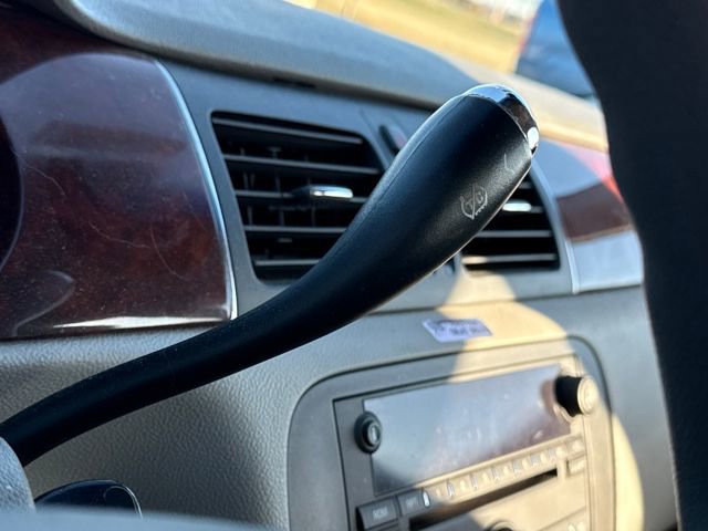 Used 2006 Buick Lucerne CX image 21