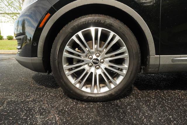 Used 2016 Lincoln MKX Reserve w/ Technology Package FWD image 39