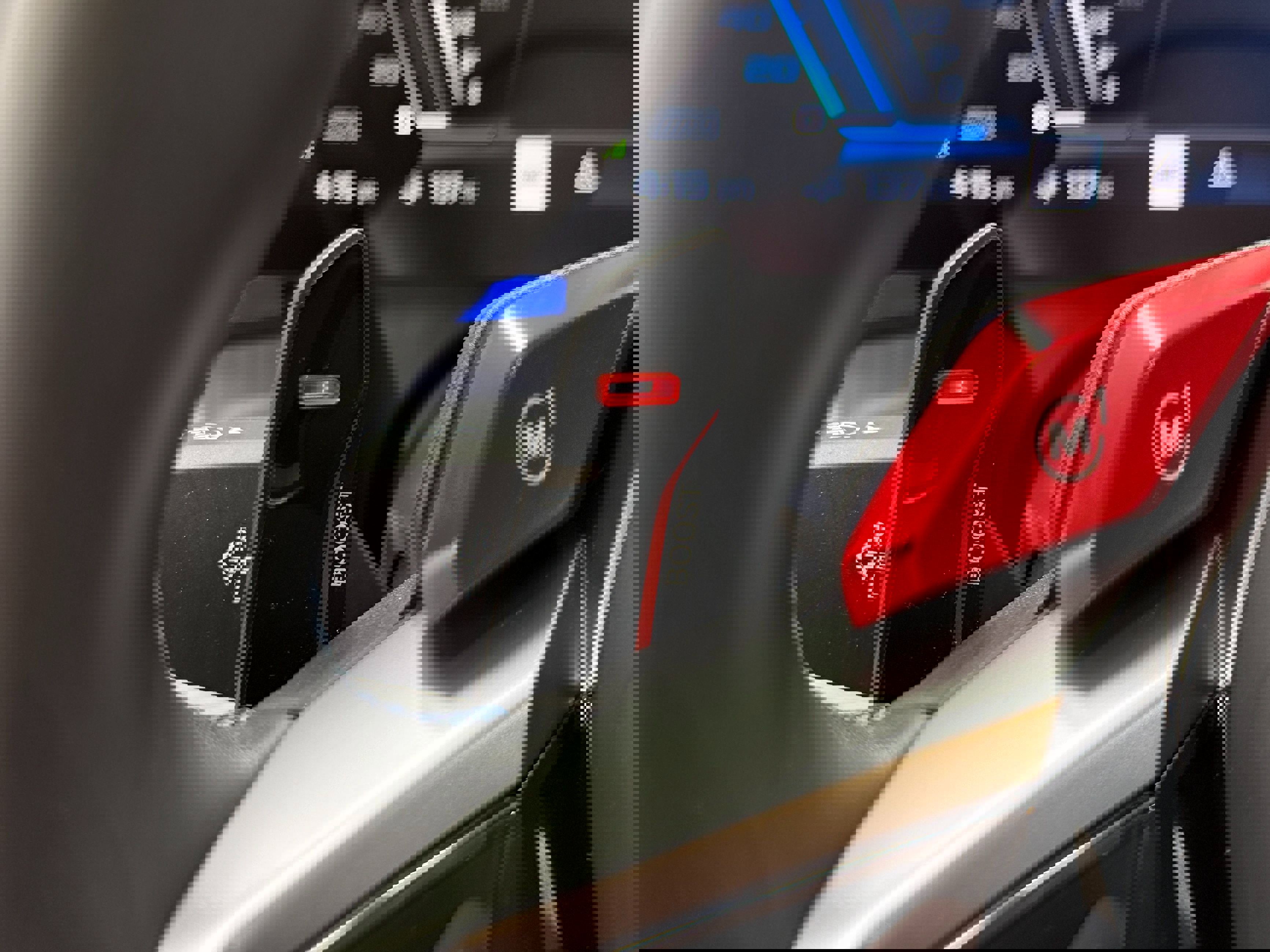 Used 2025 BMW M5 Touring image 23