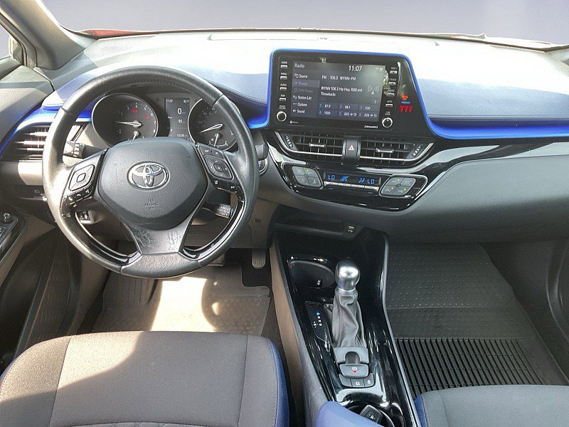 Used 2021 Toyota C-HR XLE FWD image 7