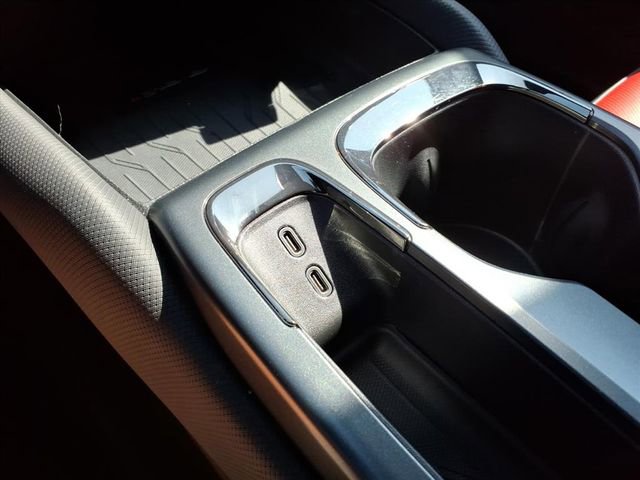 Used 2025 Chevrolet Equinox EV RS image 27