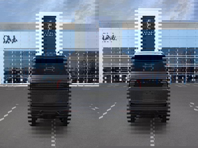 New 2025 Lincoln Navigator Reserve image 5