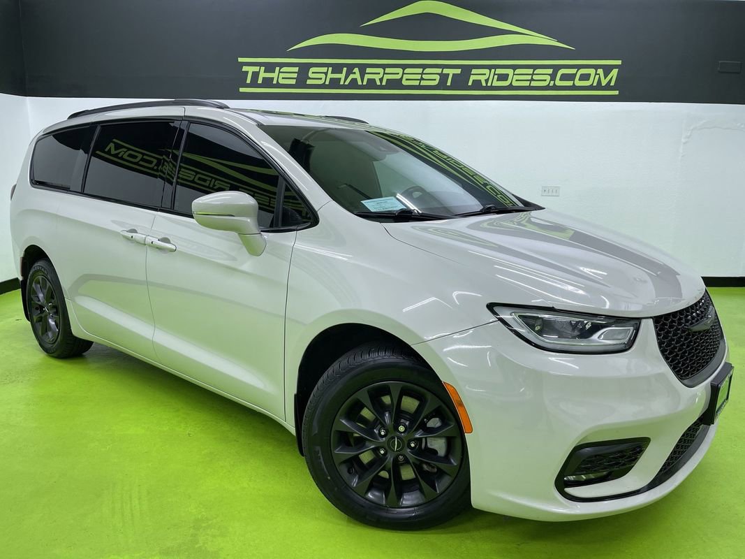 Used 2021 Chrysler Pacifica Limited w/ S Appearance Package