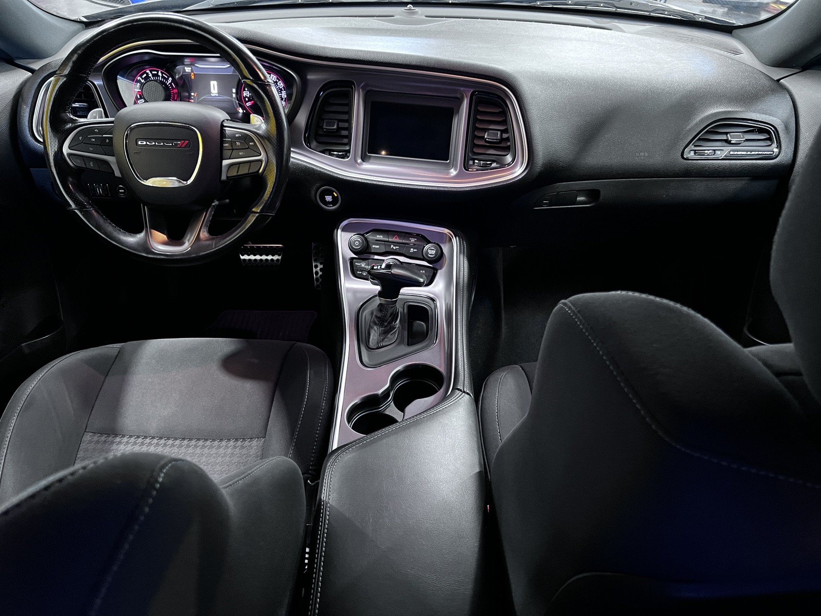 Used 2019 Dodge Challenger R/T w/ Driver Convenience Group RWD image 13
