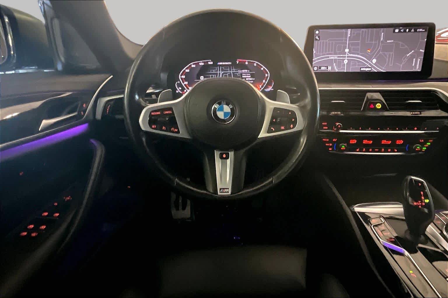 Used 2022 BMW M550i xDrive w/ Executive Package AWD/4WD image 5