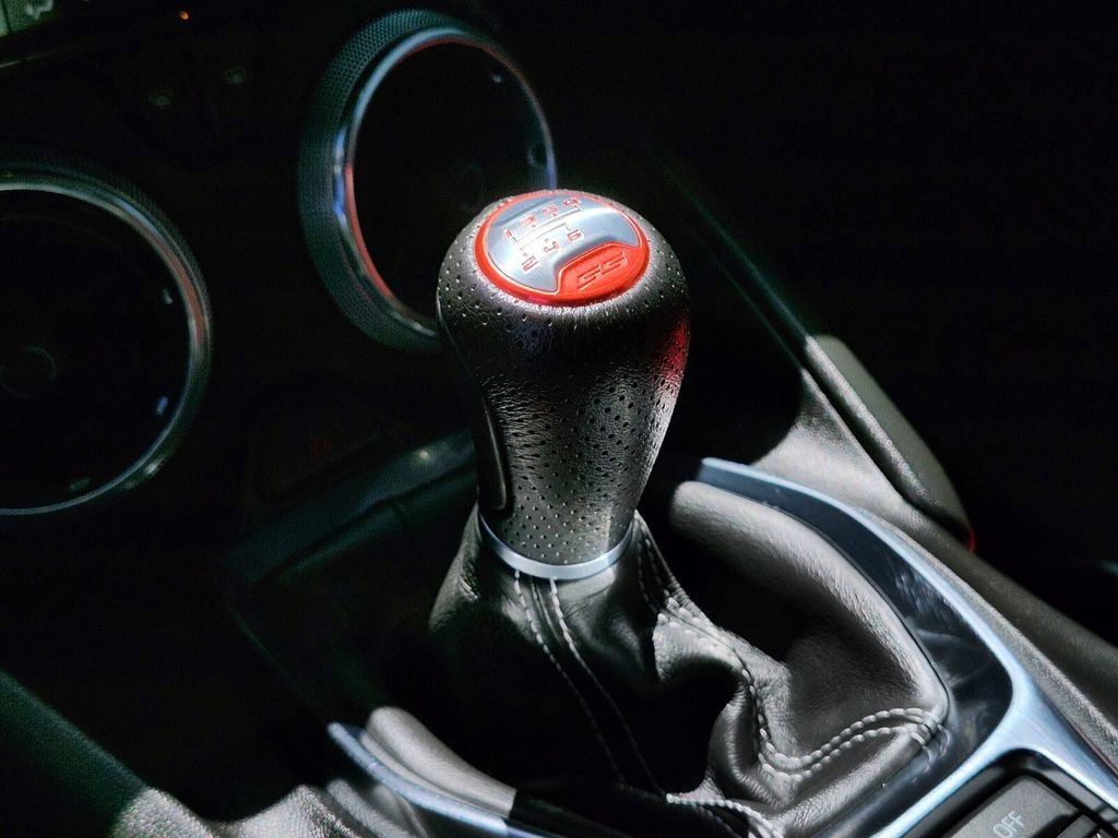 Used 2023 Chevrolet Camaro SS RWD image 19
