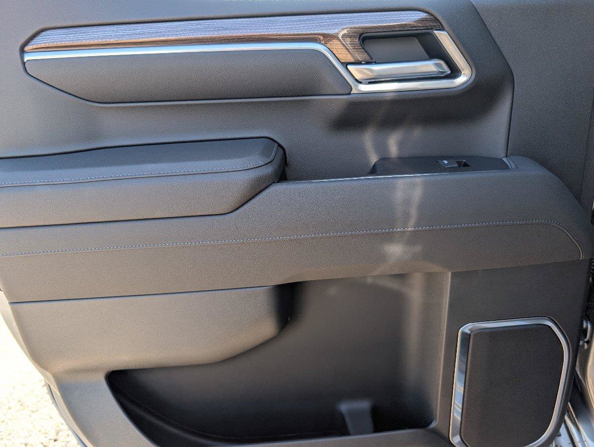 New 2026 Chevrolet Silverado 1500 RST AWD/4WD image 37
