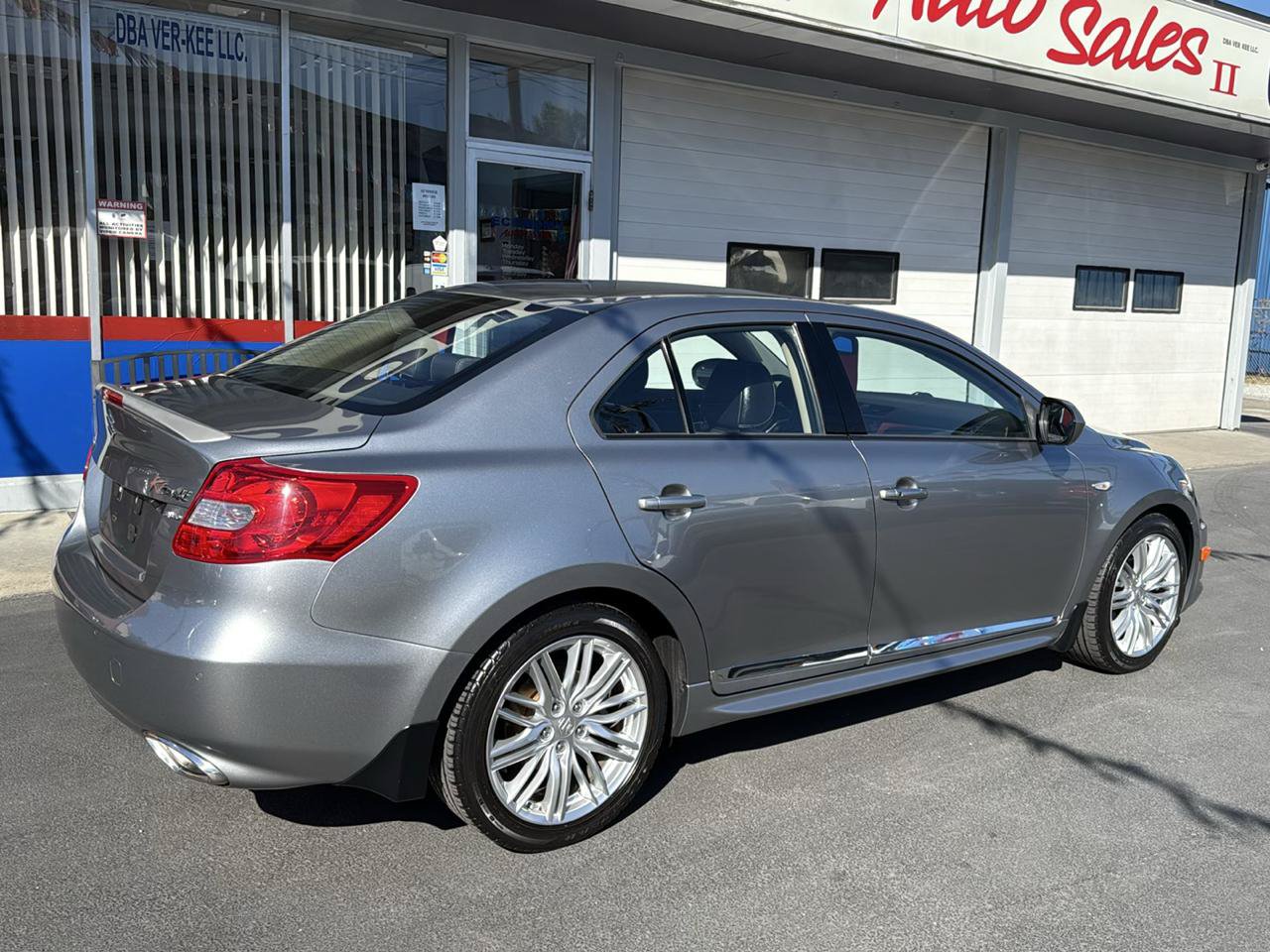 Used 2013 Suzuki Kizashi Sport SLS AWD/4WD image 3