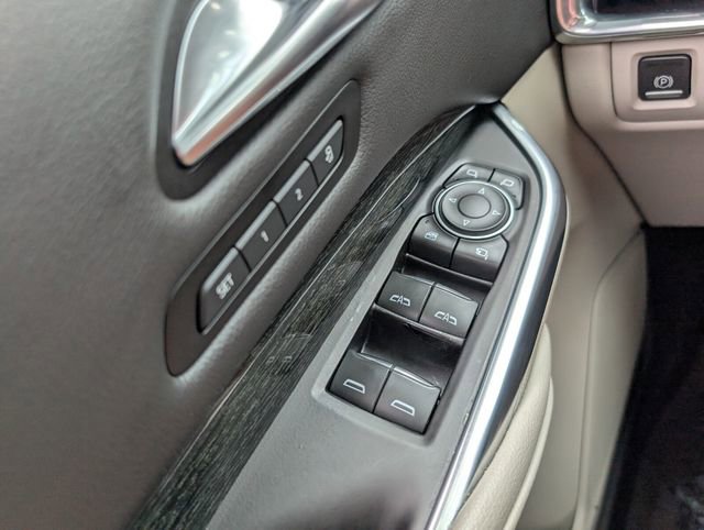 Used 2022 Cadillac XT4 Premium Luxury w/ Enhanced Visibility Package image 46