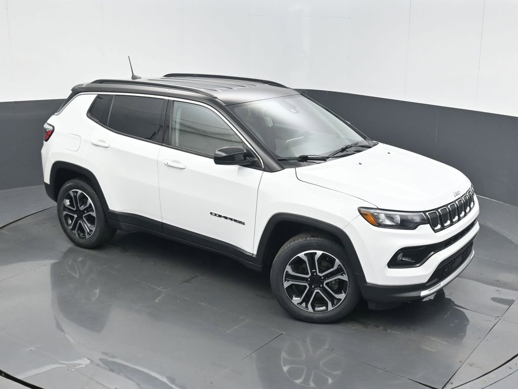 Certified 2022 Jeep Compass Limited image 34