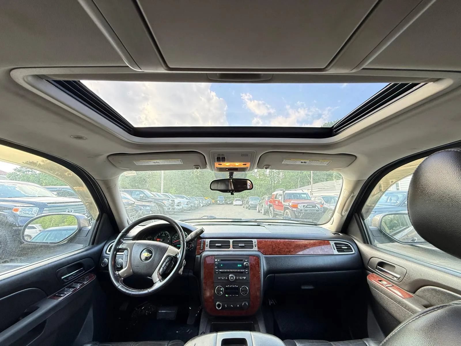 Used 2011 Chevrolet Tahoe LT AWD/4WD image 12
