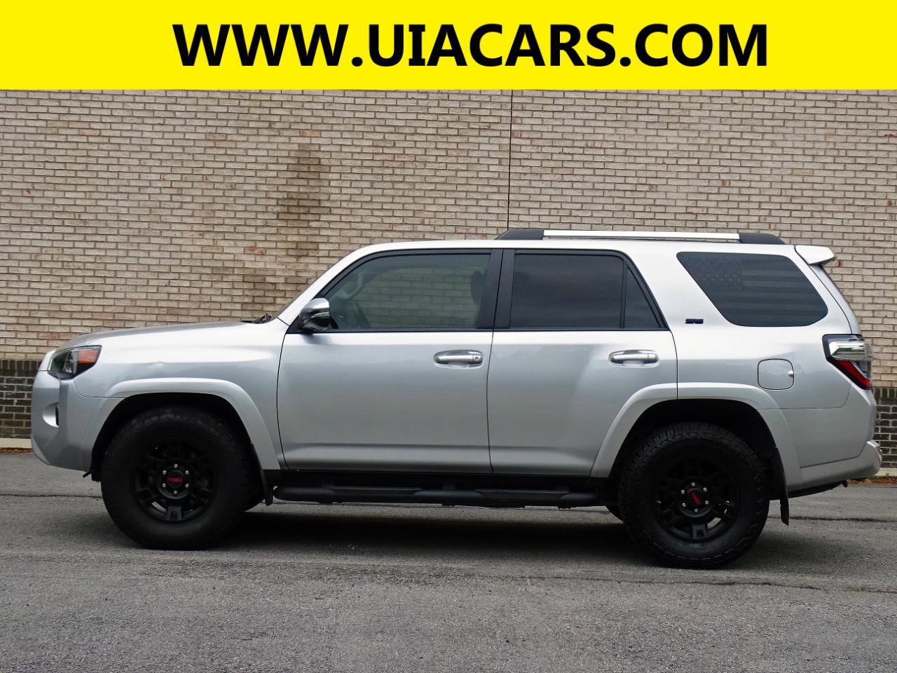 Used 2021 Toyota 4Runner SR5 Premium w/ Moonroof Package RWD image 6