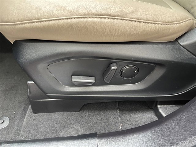 Used 2022 Ford Explorer Limited w/ Equipment Group 301A image 8