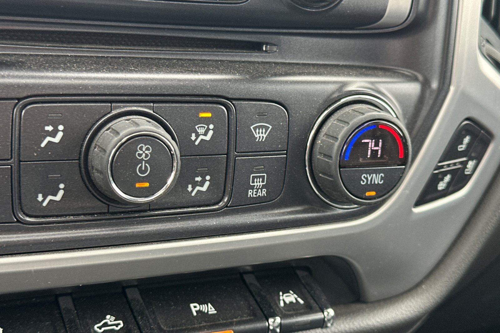 Used 2018 GMC Sierra 1500 SLT AWD/4WD image 29