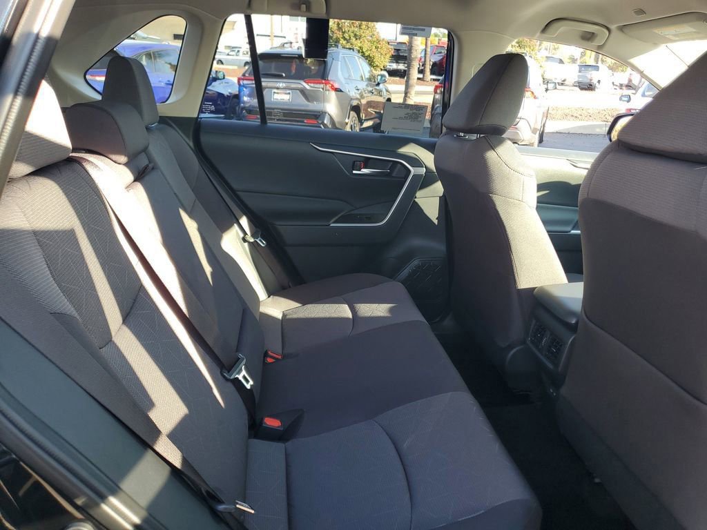 New 2025 Toyota RAV4 XLE image 29