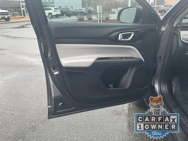 Used 2022 Jeep Compass Limited image 10