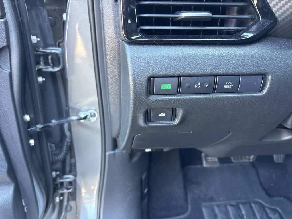 Used 2024 Nissan Sentra SV FWD image 24