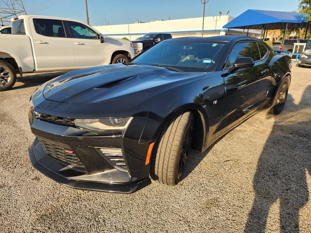 Used 2018 Chevrolet Camaro SS RWD image 3