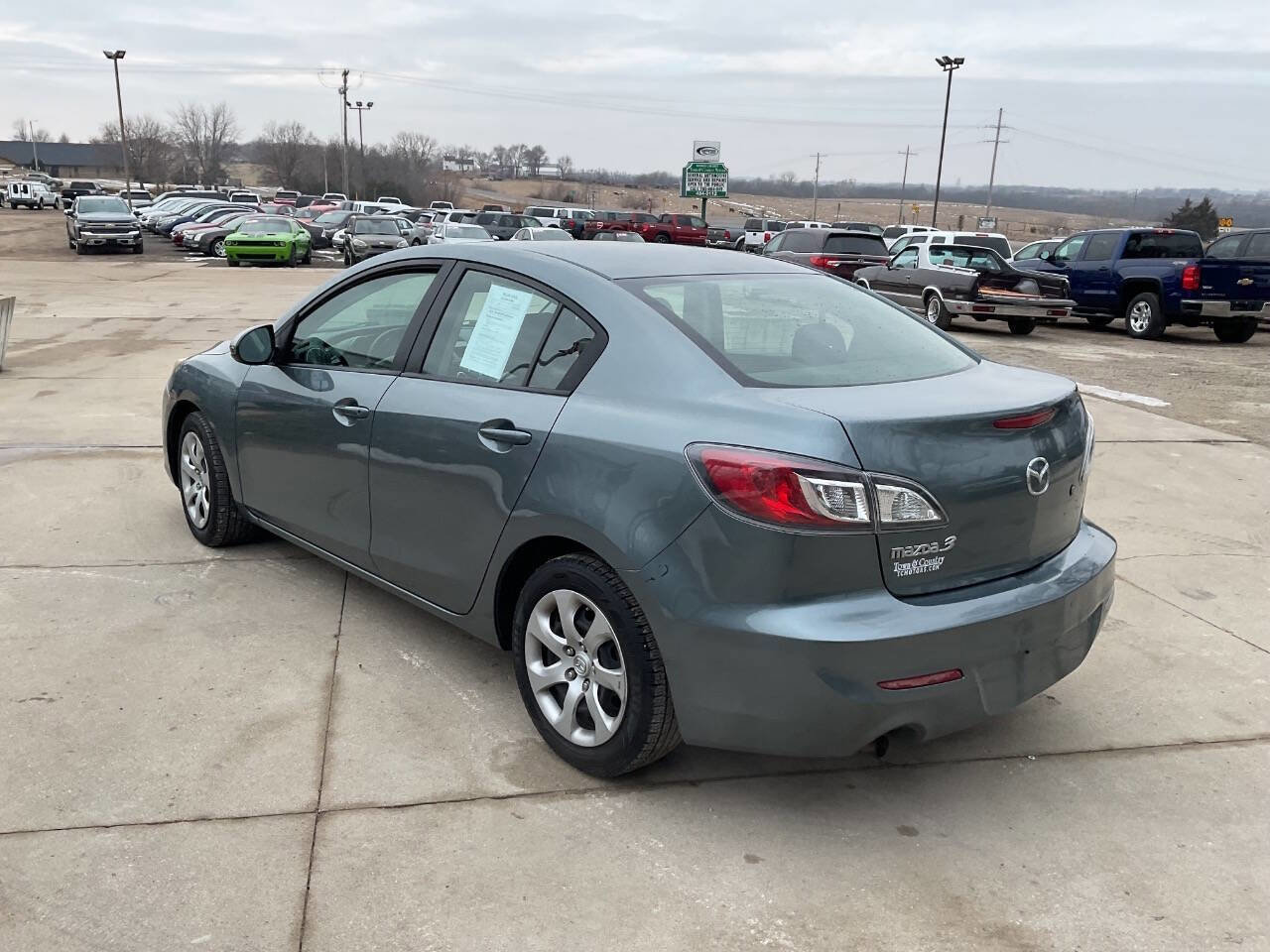 Used 2012 MAZDA MAZDA3 i Sport FWD image 9