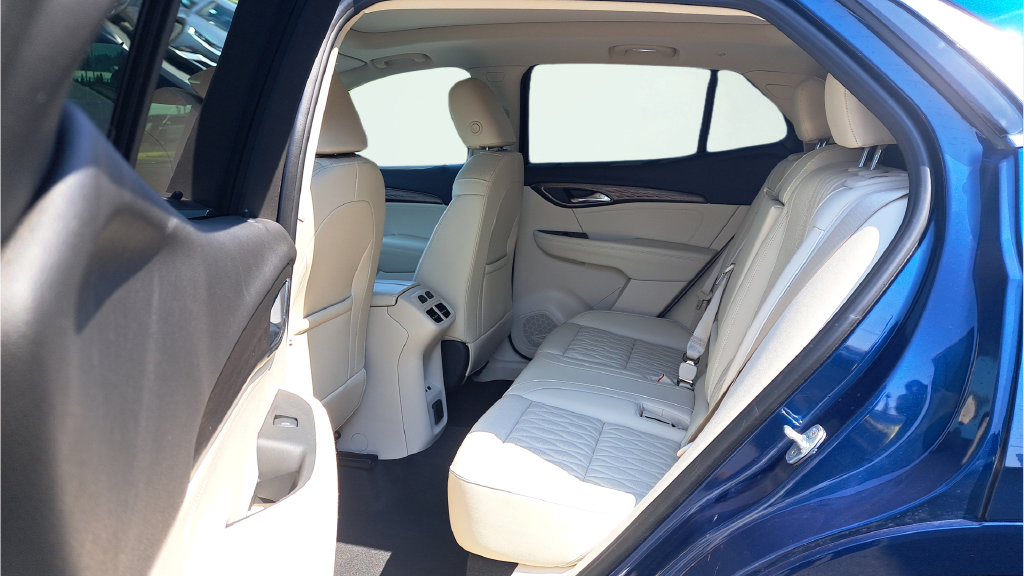 Used 2023 Buick Envision Avenir FWD image 12