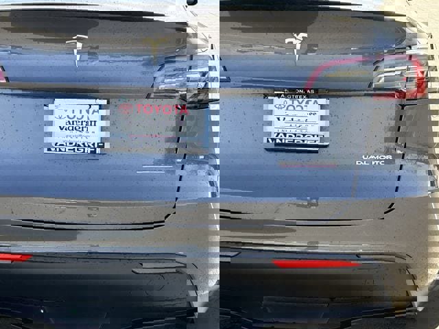 Used 2023 Tesla Model Y Performance image 6