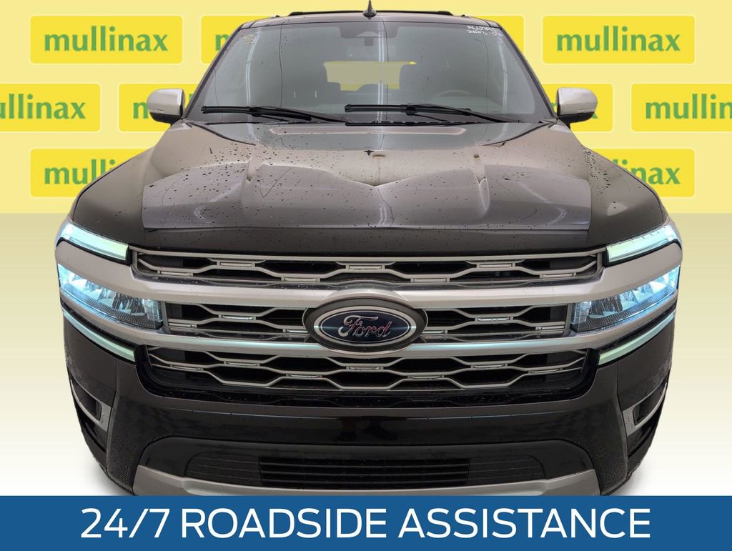 Used 2023 Ford Expedition Platinum AWD/4WD image 14