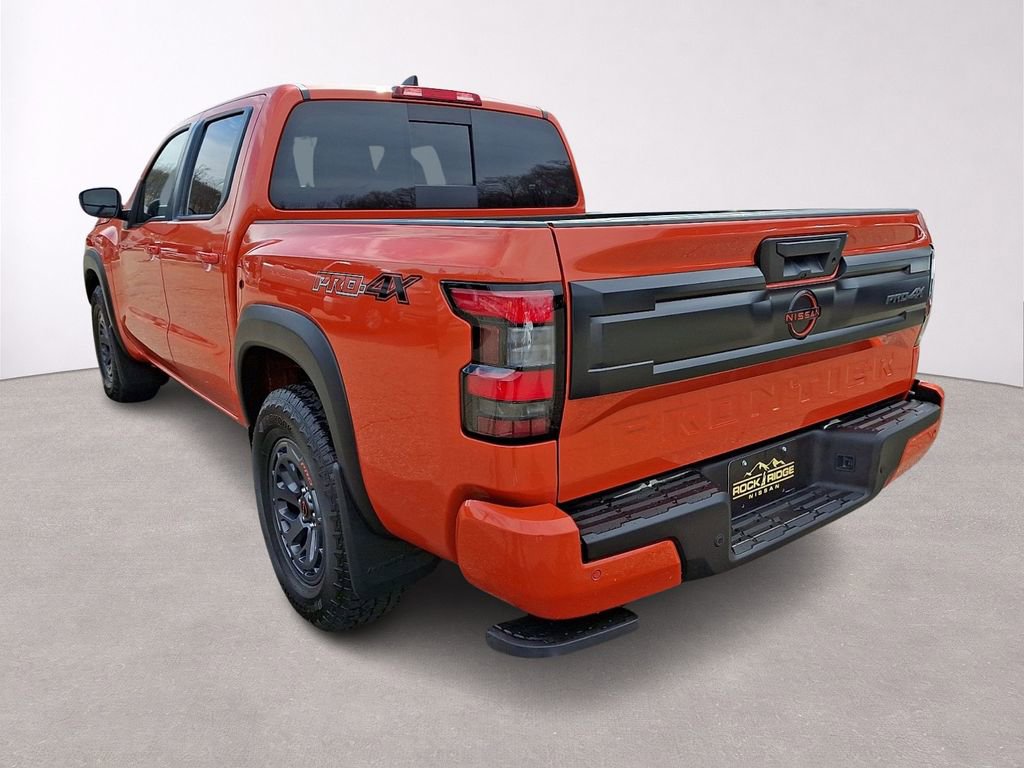 Used 2025 Nissan Frontier PRO-4X w/ Interior Protection Package image 5