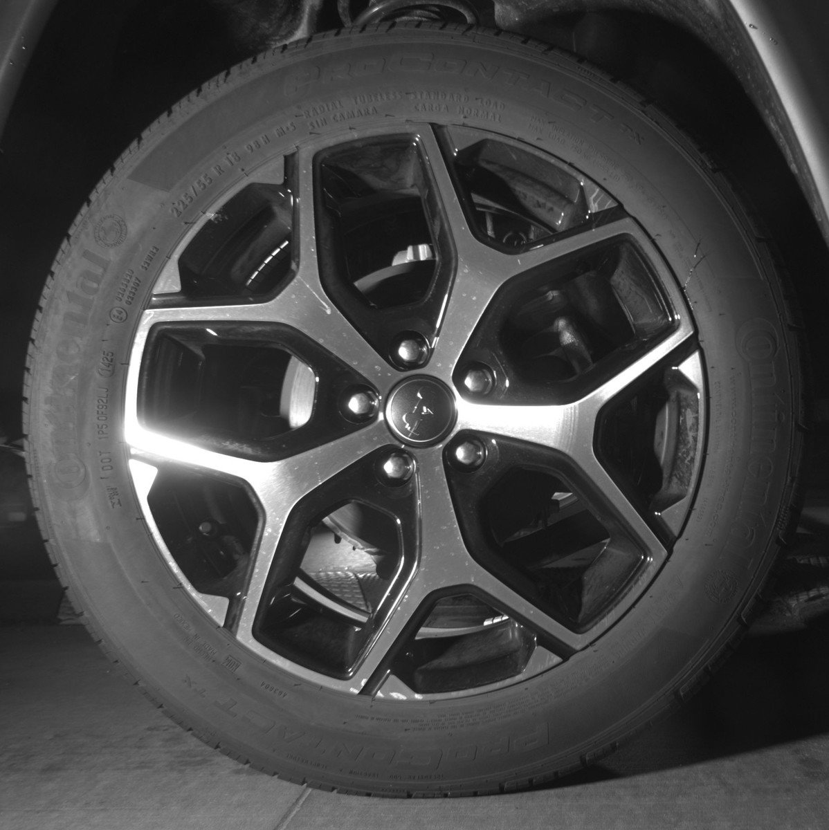 Used 2025 Jeep Compass Limited image 15